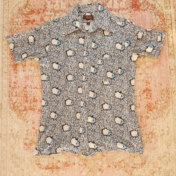 Men’s Vintage Blue Cloud-Print Short-Sleeve Camp Shirt - Picture 1 of 3